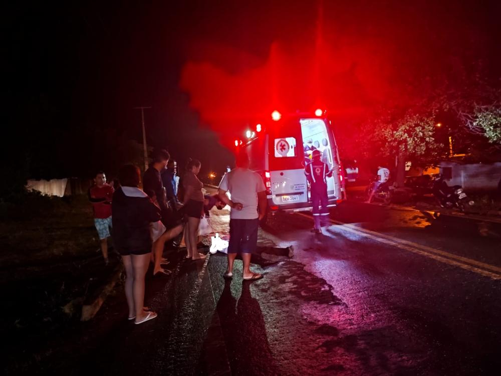 Homem fica ferido ao colidir moto contra vaca na saída de Pedro II 