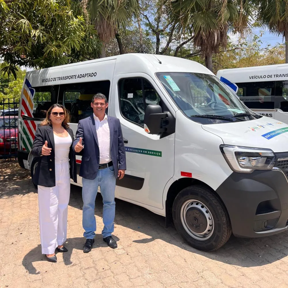 Lagoa de São Francisco recebe van adaptada para transporte de pacientes cadeirantes