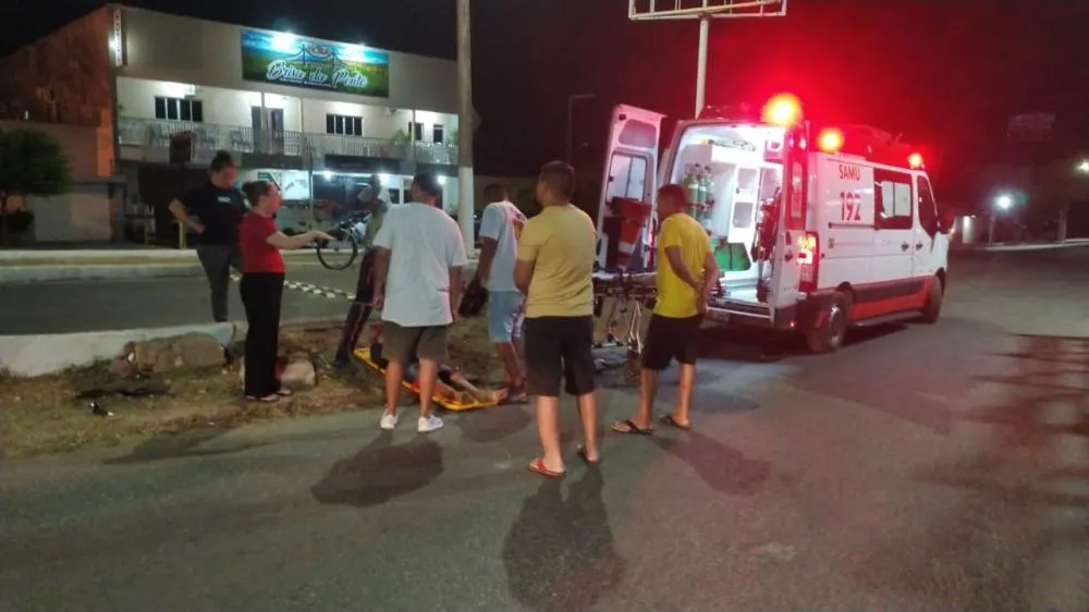 Colisão entre motos deixa dois jovens feridos em Pedro II