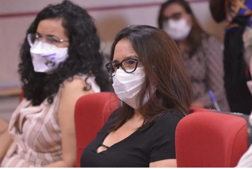 Neuma Café, ex-prefeita de Pedro II, fica ferida após capotar carro em Teresina