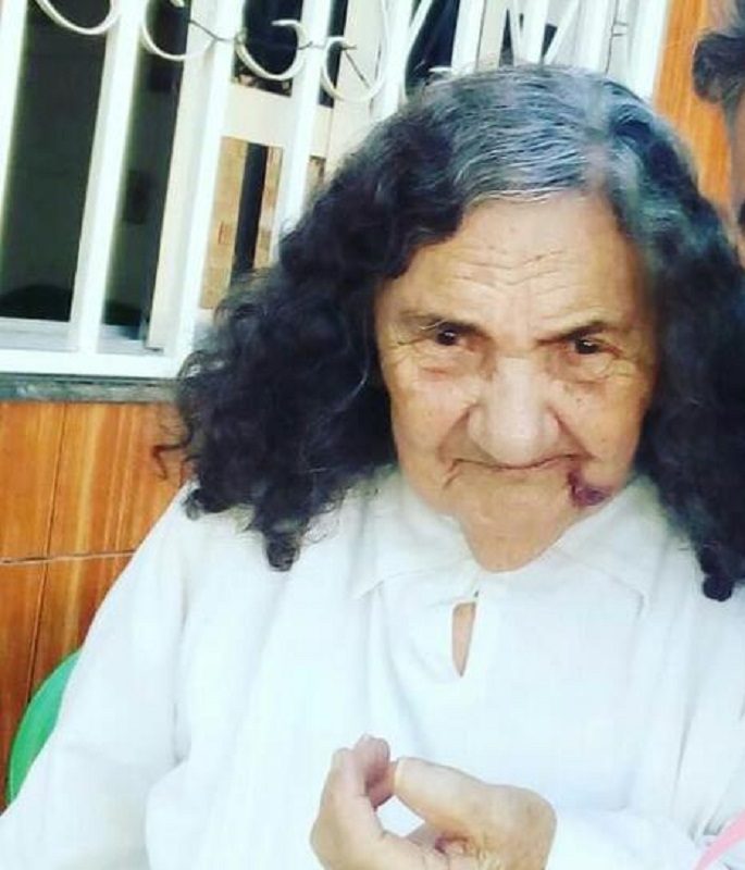 Morre a Dona Francisca Teixeira, “A Mulher de Branco”, aos 100 anos, em Pedro II