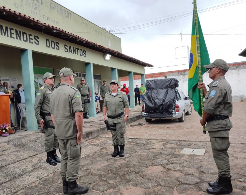 Capitão Edson deixa o comando da PM de Pedro II e capitã Sharlene assume o cargo