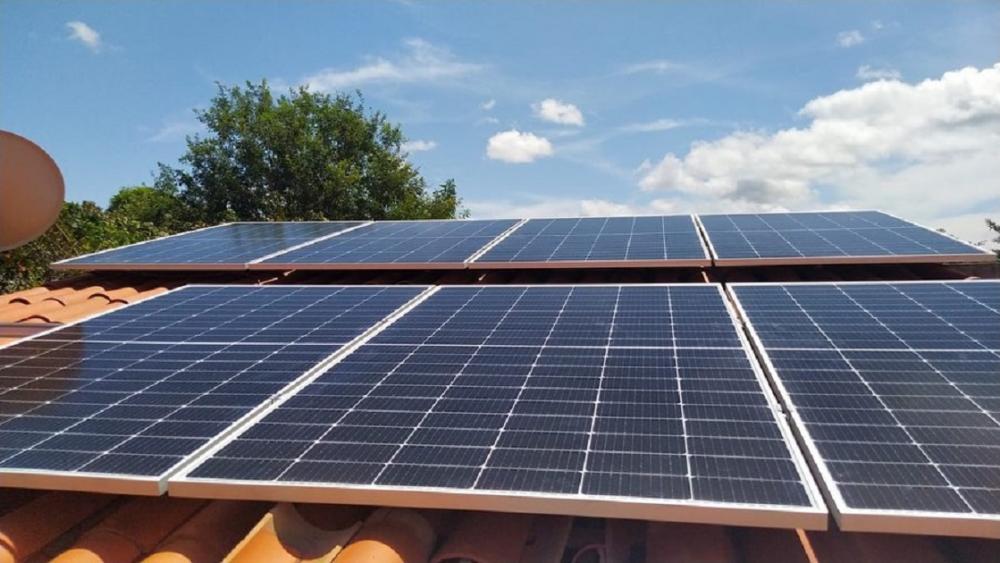 Energia Solar gera economia de até 95% na conta de luz; conheça a P2 solar de Pedro II e veja as vantagens!