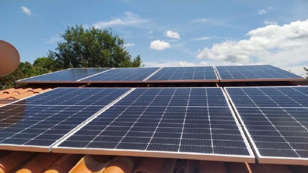 Energia Solar gera economia de até 95% na conta de luz; conheça a P2 solar de Pedro II e veja as vantagens!
