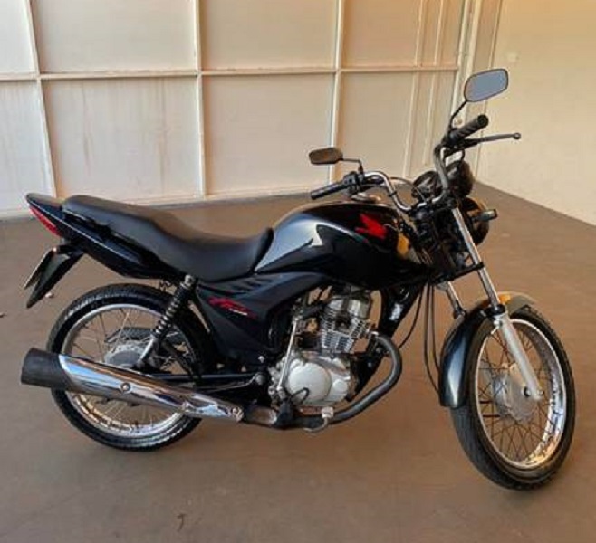 Mulher é vítima de assalto e tem moto roubada, em Pedro II