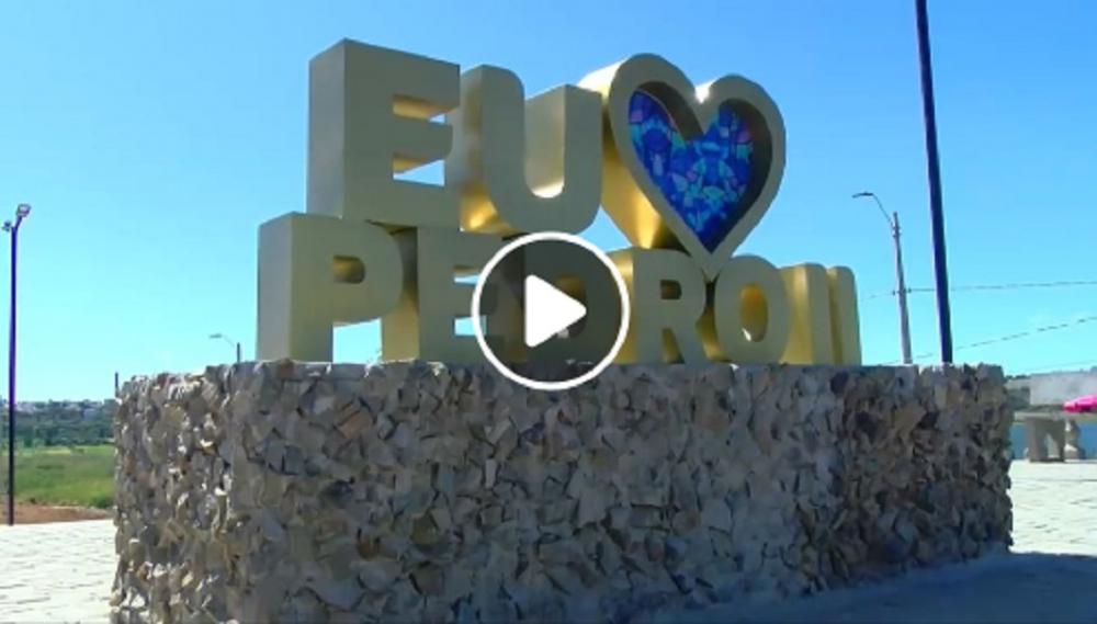 Praça Pedro II, às margens do Açude Joana, se tornou o novo local de visitação na cidade