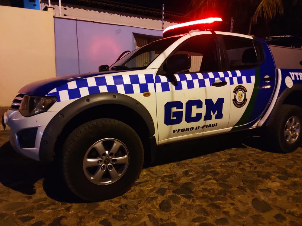 Criminosos armados realizam arrastão em Pedro II 