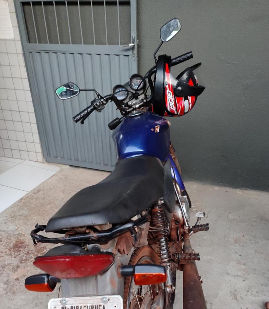 Polícia apreende motocicleta com suspeita de adulteração, em Lagoa de São Francisco