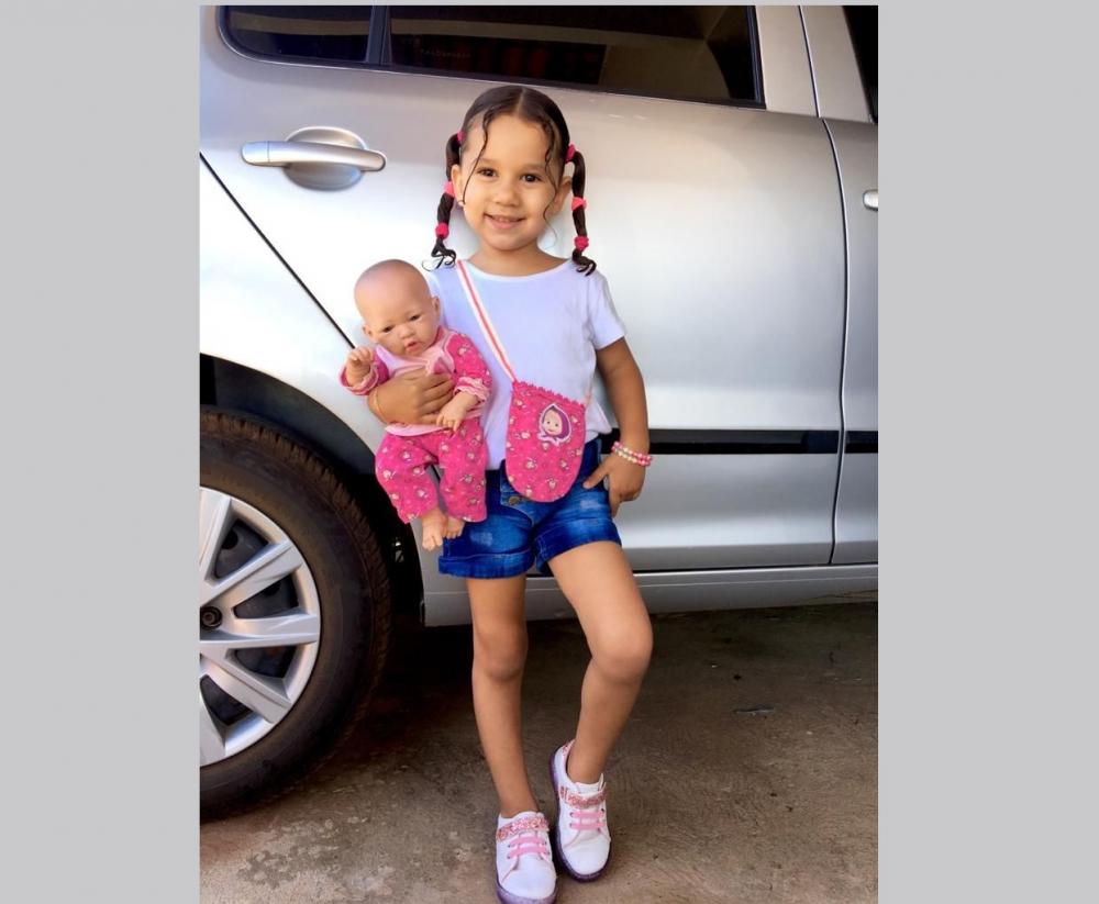 Família pedrossegundense faz campanha para ajudar no tratamento de criança de 4 anos contra leucemia