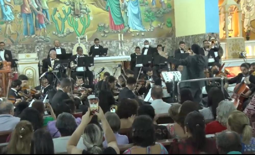 Orquestra Sinfônica canta e encanta o público na última noite de Natal em Pedro II; confira!