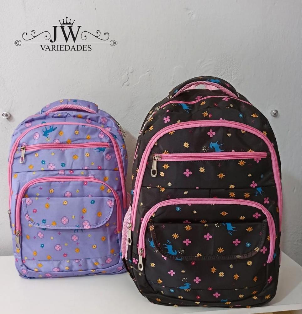 Volta às aulas? Venha conferir as novidades em mochilas escolares na JW Variedades de Pedro II