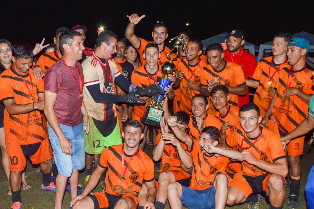Boa Esporte é campeão da Copa Cidade de Lagoa de São Francisco