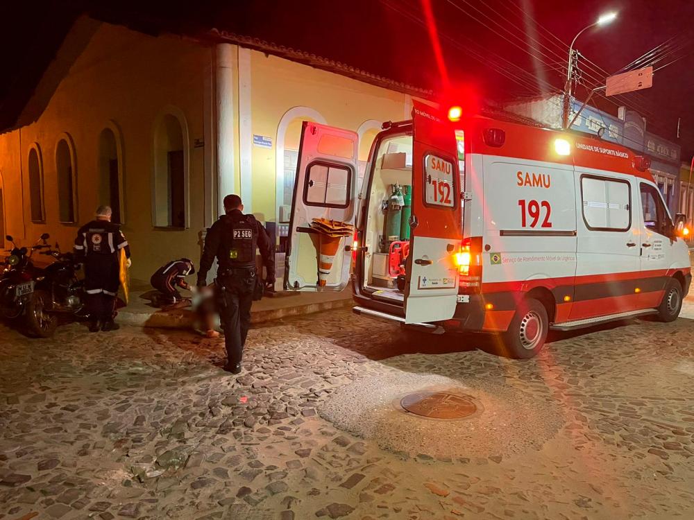 Motociclista fica ferido após acidente no Centro de Pedro II