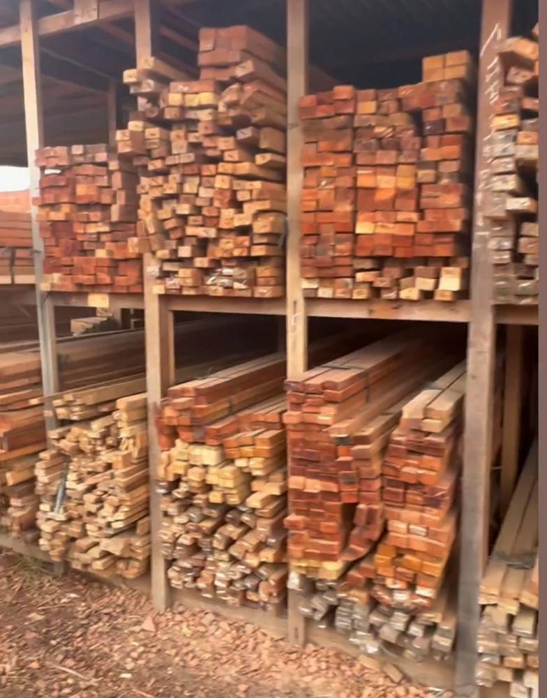 Madeireira Ramos oferece ampla variedade de madeiras para móveis e construção em Pedro II