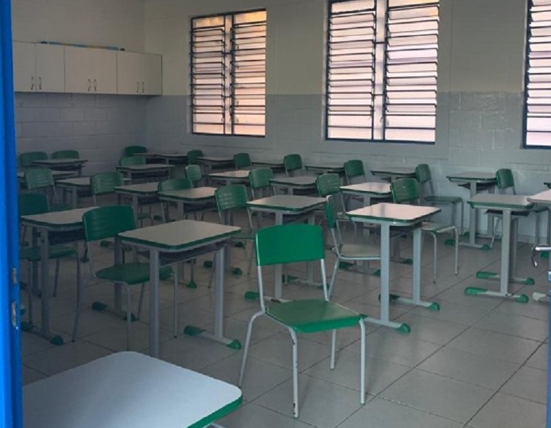 Professores contratados pelo edital 05/2021 da Rede Estadual do Piauí estão há dois meses sem salário