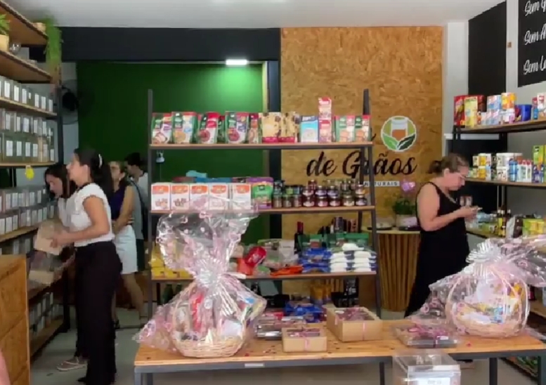 Pote de Grãos oferta café da manhã em homenagem às mães.