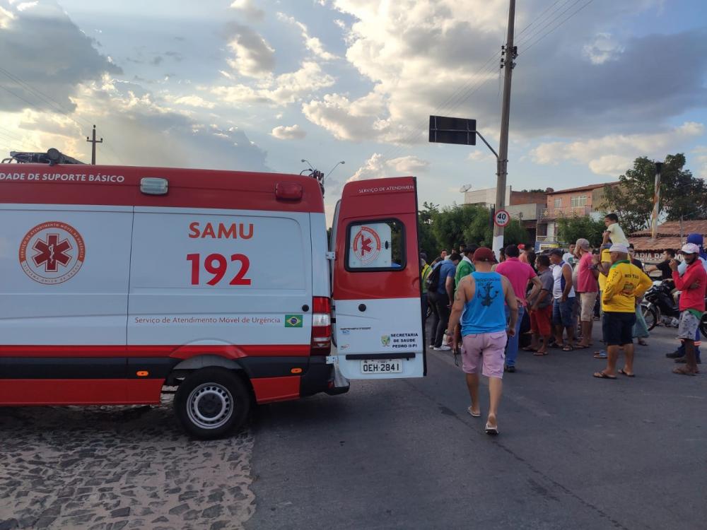 Mulher fica ferida após acidente em Pedro II 