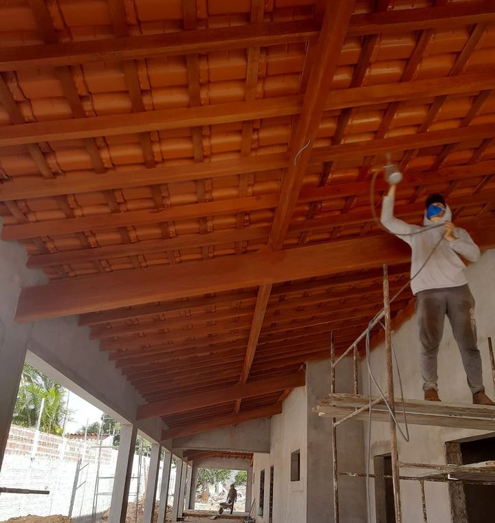 Venha para Madeireira Ramos e encontre tudo o que você precisa em madeiras para sua construção!