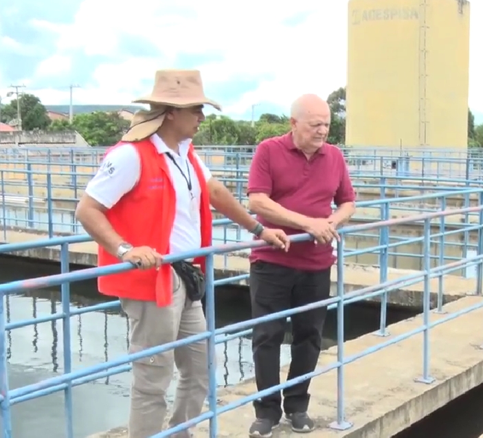 Engenheiro químico realiza análise na estação de tratamento da Agespisa em Pedro II e identifica baixa concentração de cloro na água, levantando preocupações sobre a saúde da população; confira! 