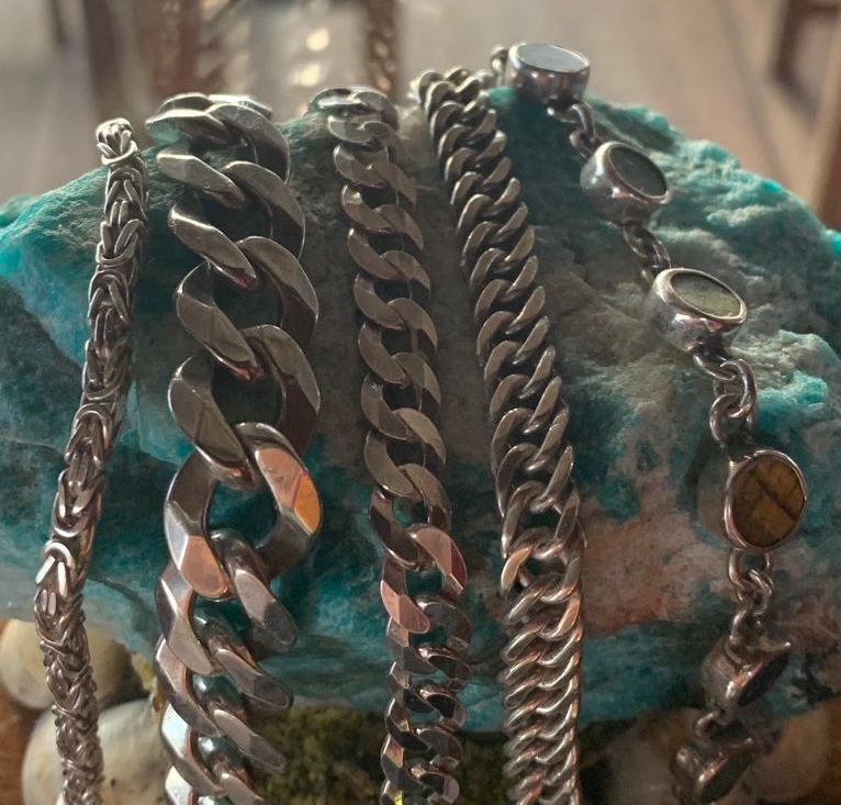 Loja de joias de prata é furtada e causa prejuízo de quase R$ 5 mil em estande do Festival de Inverno de Pedro II