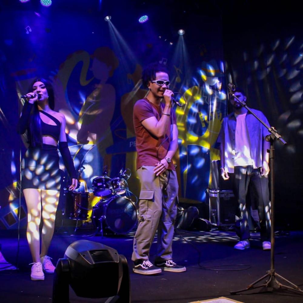 Banda liderada pela pedrossegundense 'Vamps' se classifica para seletiva do Festival GiraSol e busca votos para avançar na competição