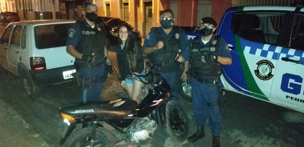 Guarda Civil recupera moto furtada em Pedro II 