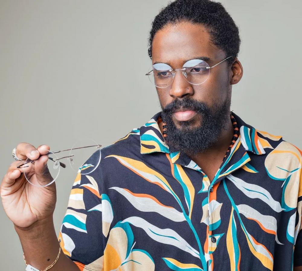 Preserve a saúde dos seus olhos com as Óticas Bem Mais, a referência de qualidade em Pedro II!