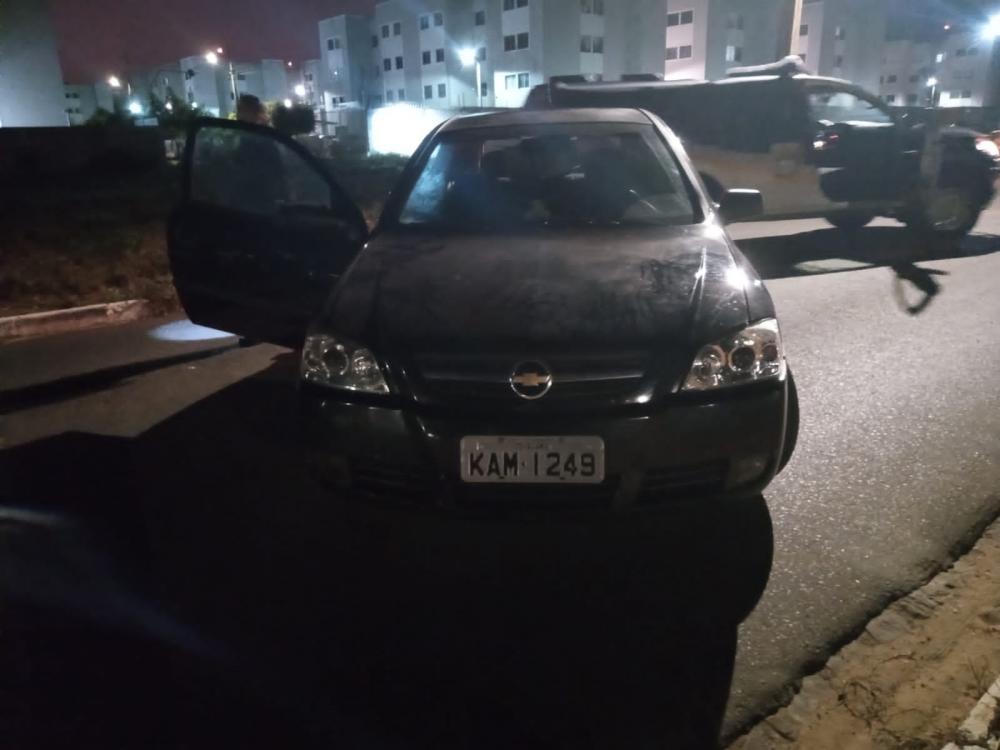 Trio armado realiza assalto na zona rural de Pedro II, faz moradores reféns e carro roubado é encontrado abandonado em Teresina, PI