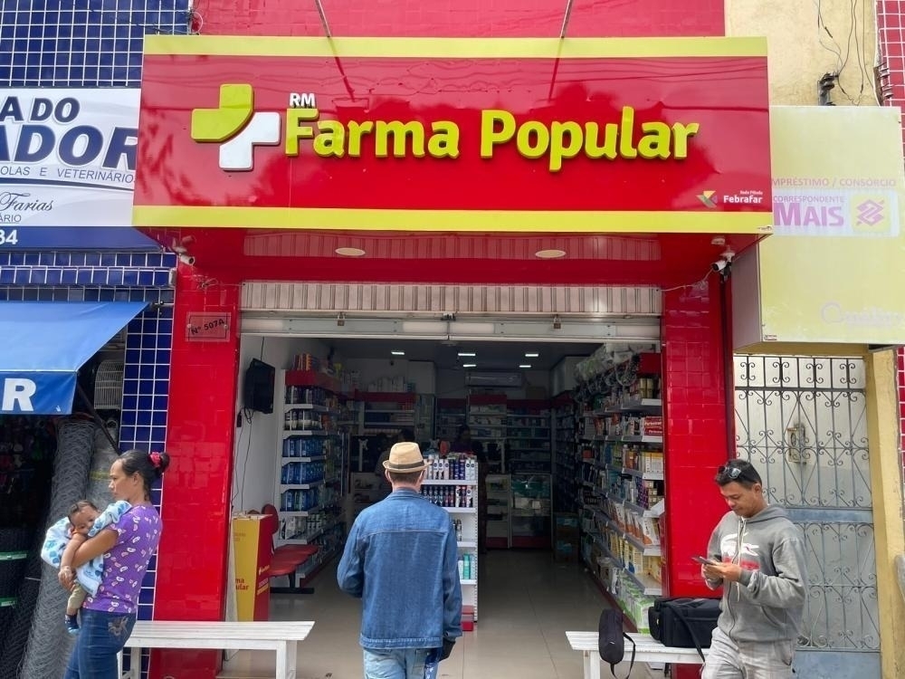 Venha para a Farma Popular e aproveite os descontos imperdíveis e com entregas em domicílio!