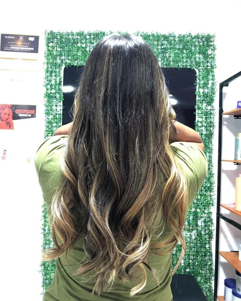 Eleve a sua beleza com os tratamentos de alta qualidade do Studio Ellen Ferreira em Pedro II!