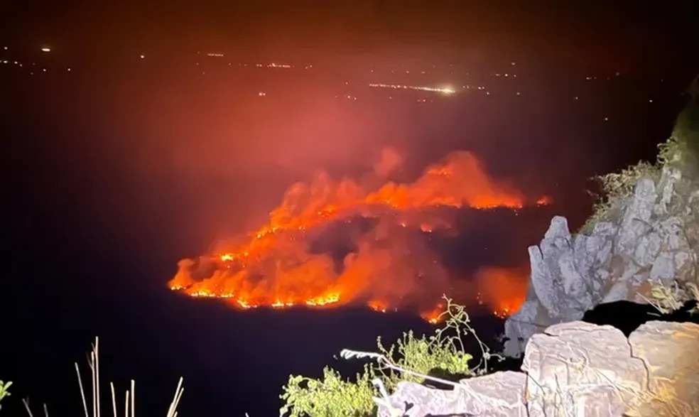 Incêndio entre Domingos Mourão e Pedro II é controlado após cinco dias