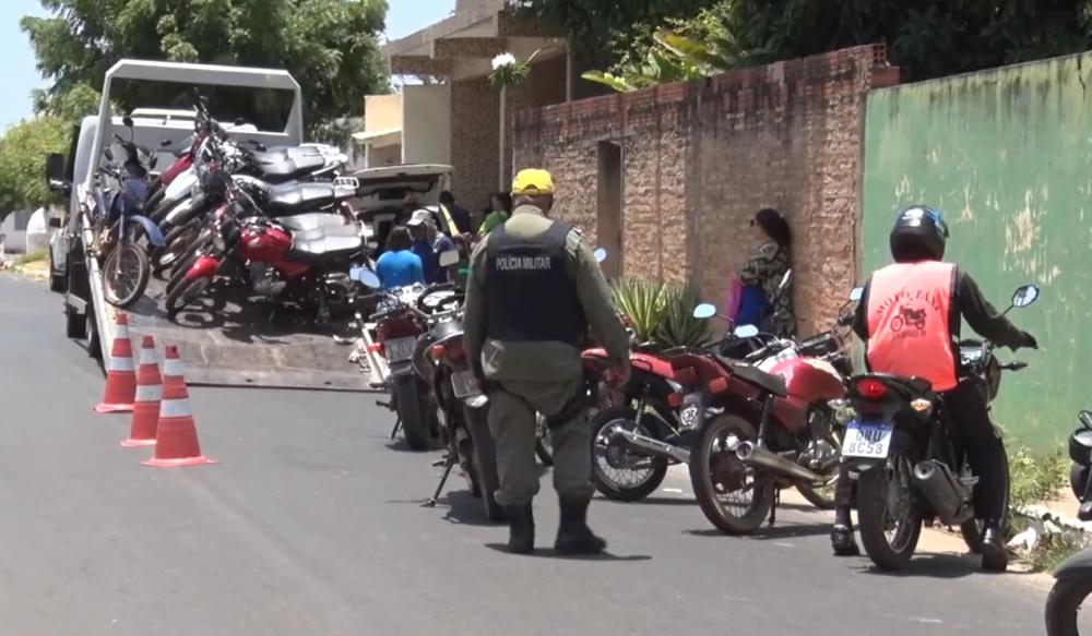 BPTRAN e BPRE realizam blitz, e apreendem várias motocicletas no final de semana em Pedro II; confira!