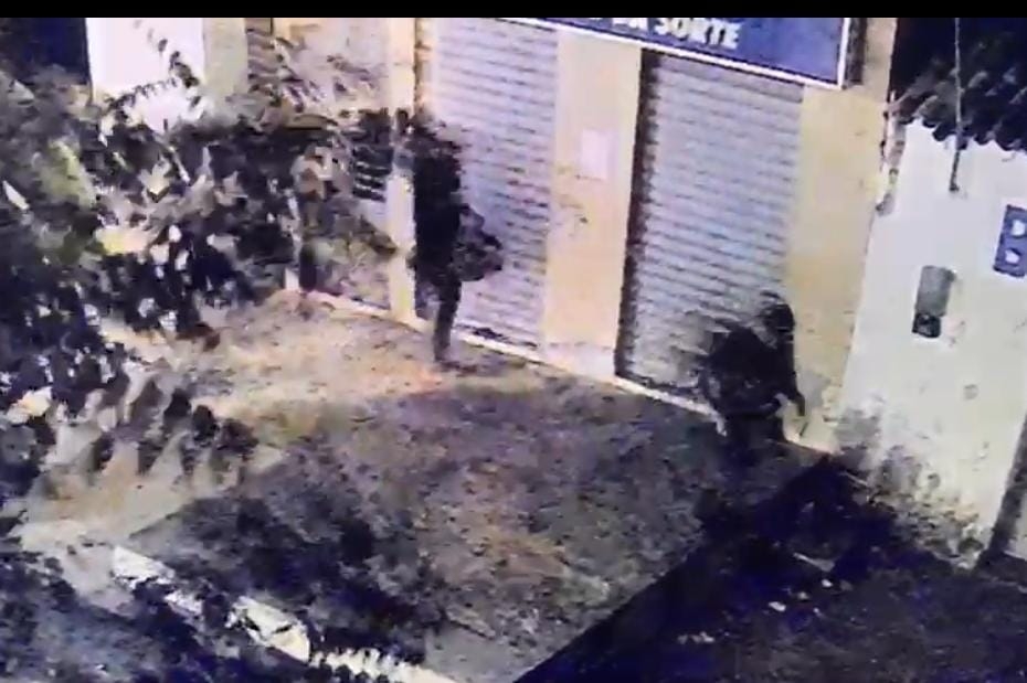 Polícia evita arrombamento em Casas Lotéricas de Milton Brandão; suspeitos fugiram na mata