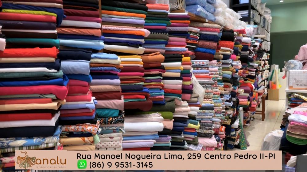 Venha para a Loja Analu Tecidos e Aviamentos e torne seus projetos de costura e artesanato em realidade!