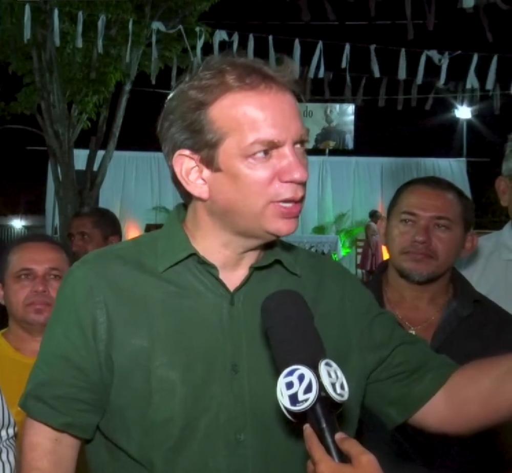 Deputado Federal, Castro Neto participa dos festejos da Lagoa de São Francisco e prefeito João Arilson destaca as parcerias que já deram resultado no município; confira!