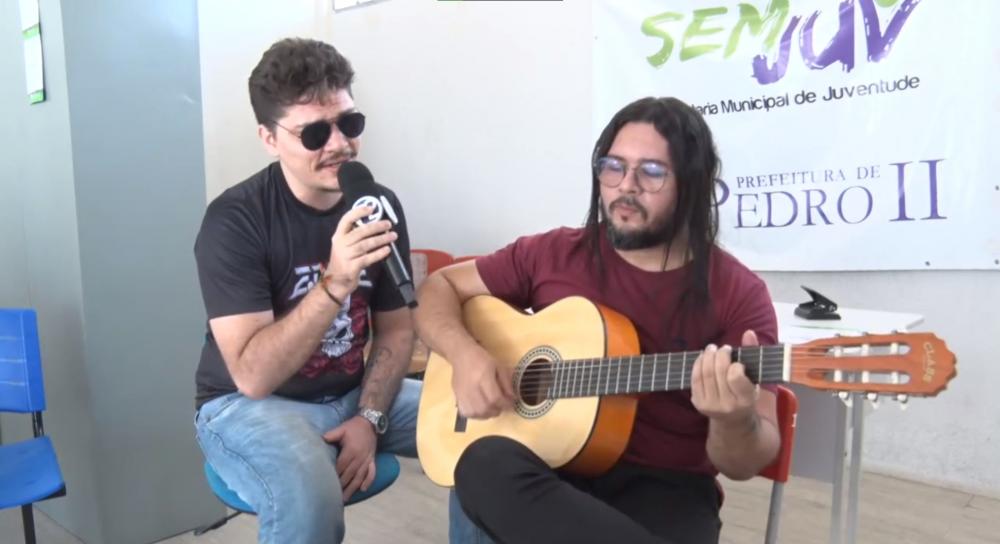 Na quinta-feira, dia 23, começarão as aulas gratuitas de violão na sede da Secretaria de Juventude em Pedro II. Saiba mais detalhes!