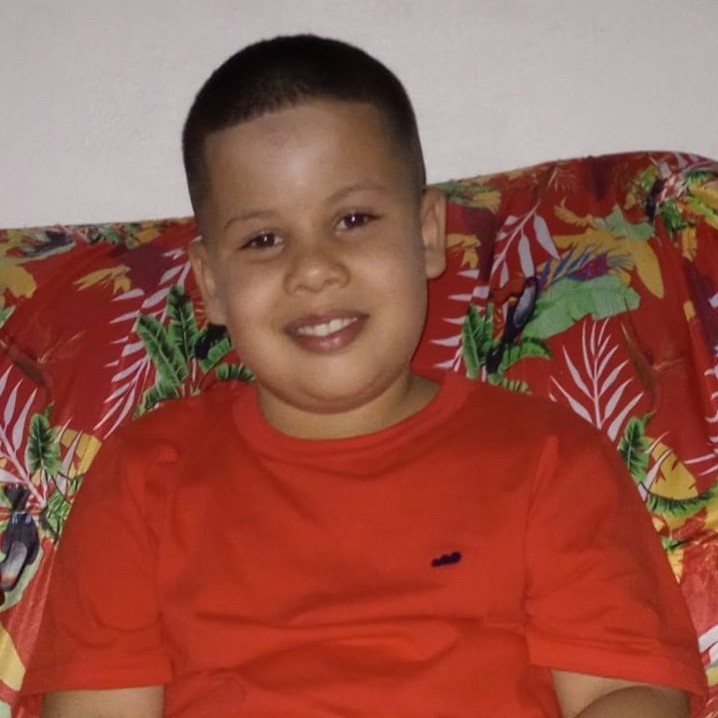 Criança pedrossegundense enfrenta grave problema de saúde e família lança campanha 