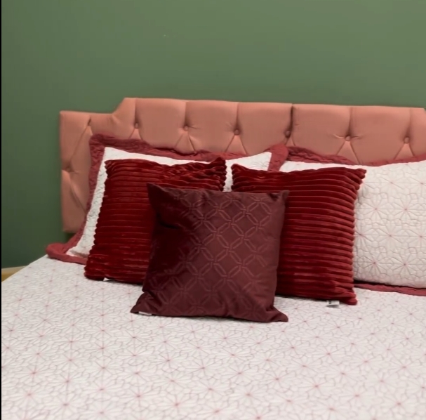 Encontre as melhores colchas de cama para o Natal na Loja Analu Tecidos e Aviamentos! 