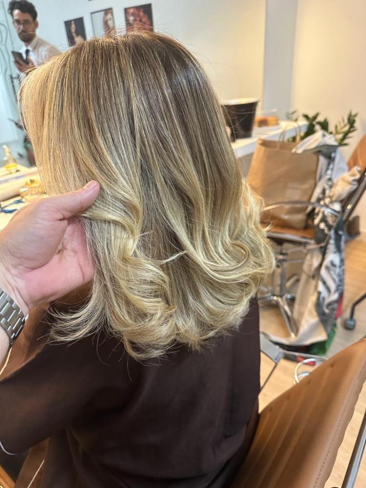 Nildo Coiffeur, renomado cabeleireiro, estará atendendo no Salão Empório, Agende seu horário!