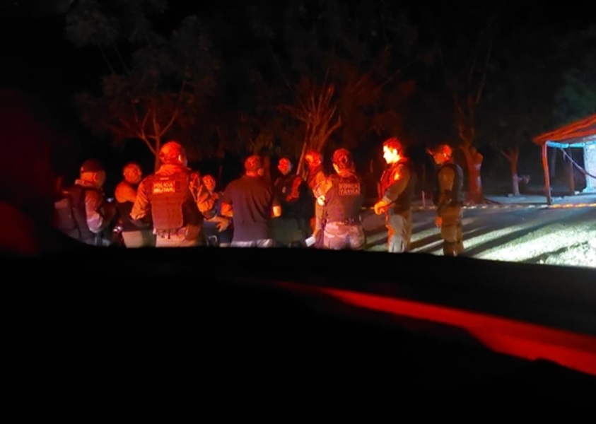 Homem em surto psicótico morre ao tentar esfaquear policiais em Campo Maior-PI