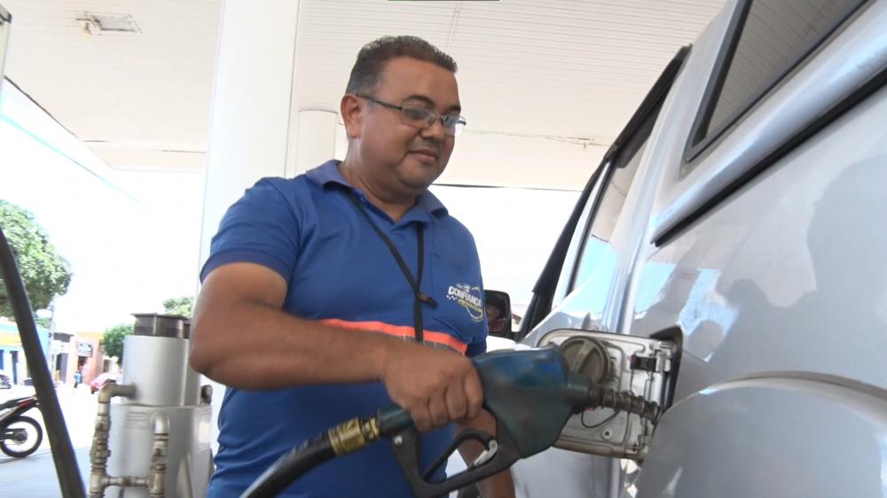 Abasteça com o melhor combustível de Pedro II na Rede de Postos Confiança!