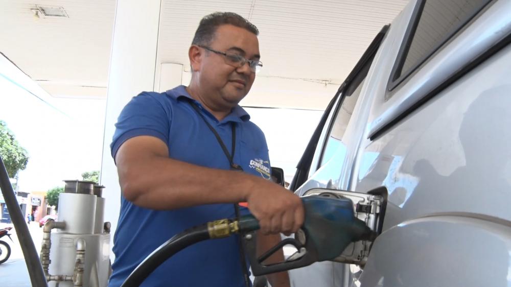 Seu veículo merece um combustível de qualidade, abasteça na Rede de Postos Confiança em Pedro II!