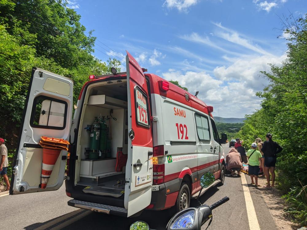 Homem de 37 anos fica ferido após acidente de moto na PI-216, em Pedro II