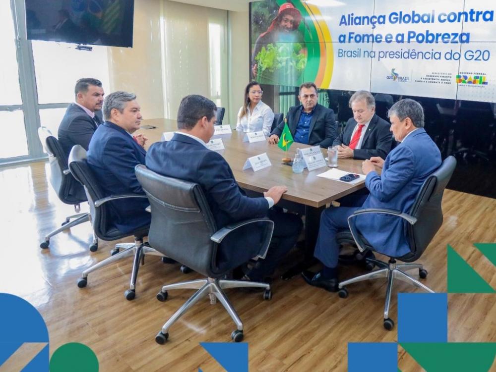 Prefeito João Arilson recebe anúncio do asfaltamento da estrada que liga a PI-327 até a Comunidade Nazaré