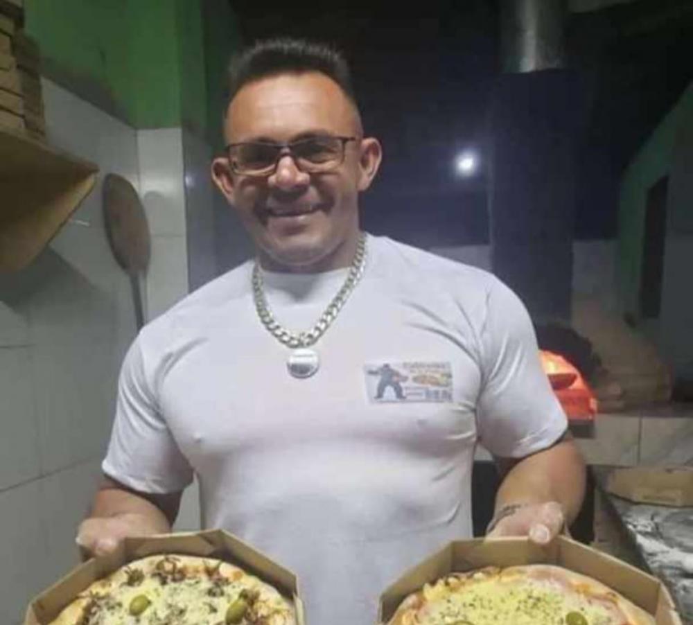 Familiares e amigos promovem manifestação em busca de justiça após a morte do 