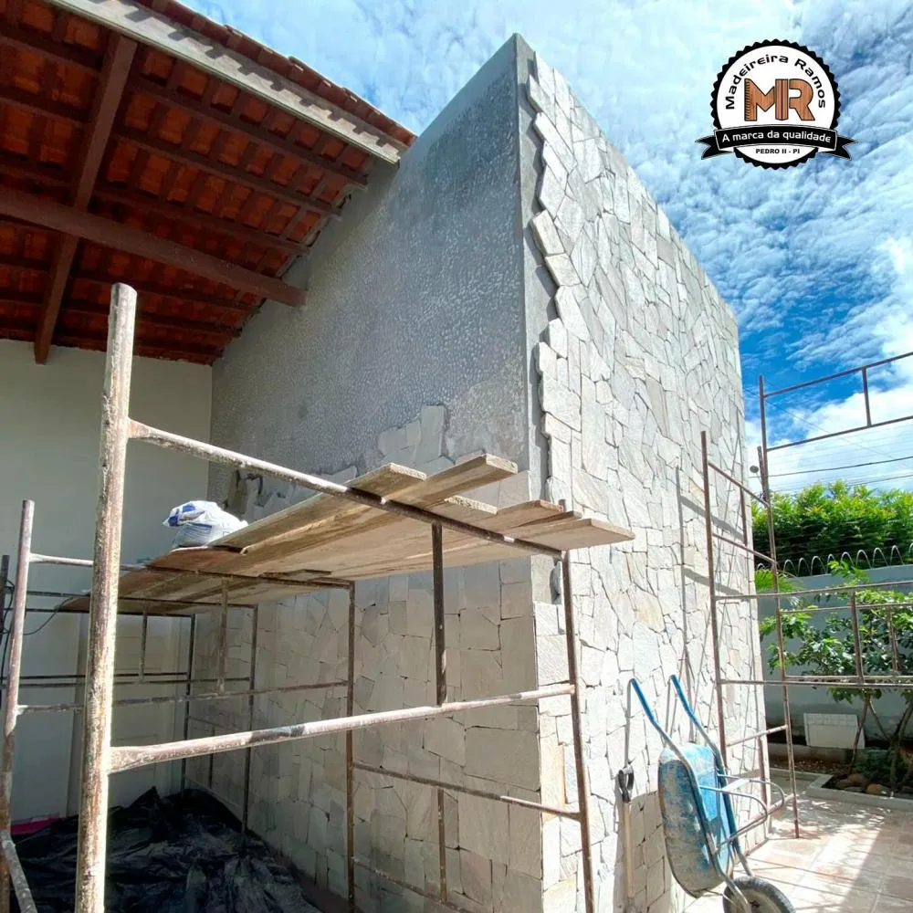 Renove seu espaço com a elegância e durabilidade das Pedras São Francisco da Madeireira Ramos