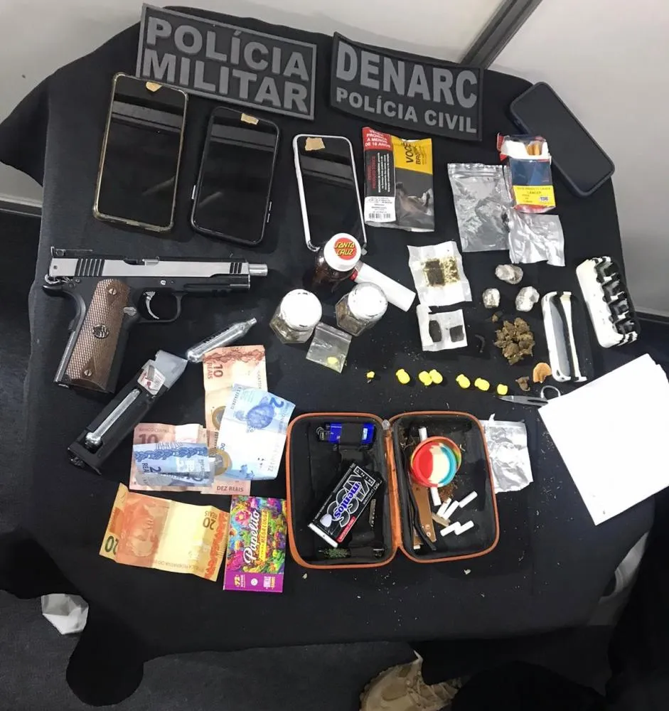 Três homens são detidos por suspeita de tráfico de drogas em Pedro II