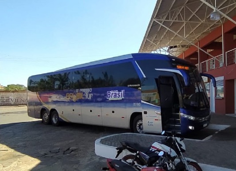 Expresso BrasilTur lança promoção de Natal com show de prêmios nas viagens de Pedro II a São Paulo