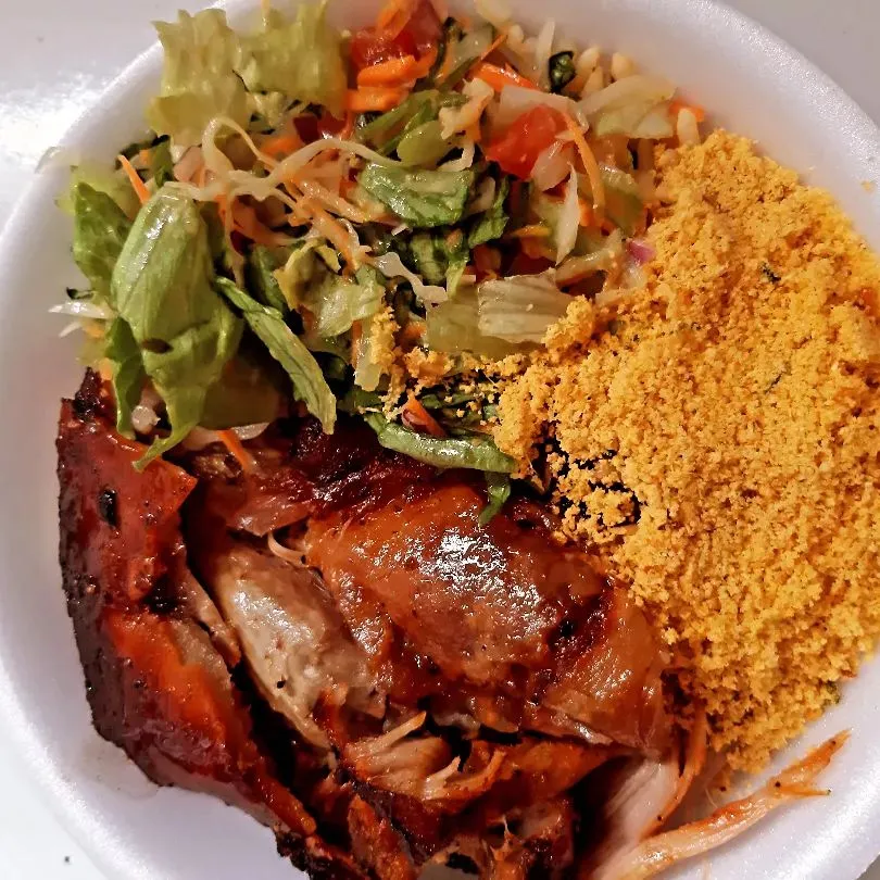 Aproveite seu sábado e peça a melhor quentinha de Pedro II no Restaurante Folha Verde!