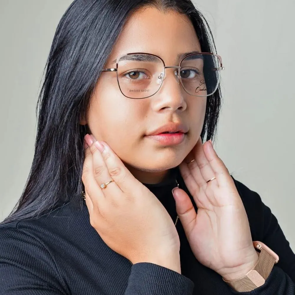 Encontre os óculos perfeitos para sua visão nas Óticas Bem Mais de Pedro II!